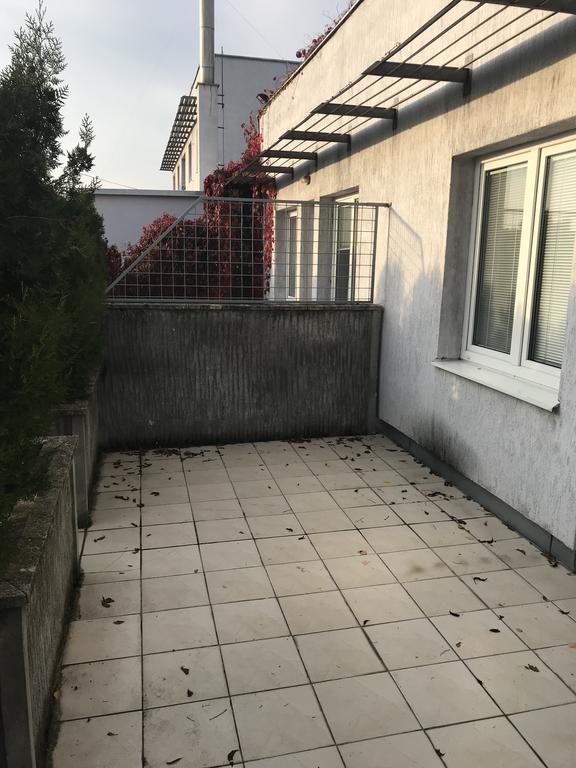 Batavya Penzion Topoľčany Exterior foto