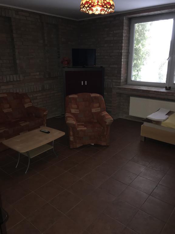 Batavya Penzion Topoľčany Exterior foto