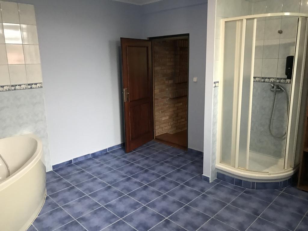 Batavya Penzion Topoľčany Exterior foto